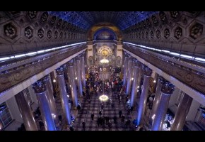 Свет СДТ для съёмок Рождественского богослужения телеканалом «Санкт-Петербург» в Казанском соборе 6 января 2022 года